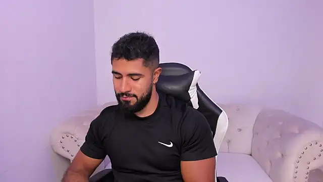 Santiago huntt online show from February 24, 8:18 pm