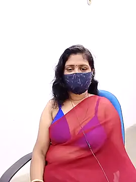 Snapshot of Lucky-Deepthi chatting on February 28, 1:58 am Lucky-Deepthi online show from February 28, 1:58 am