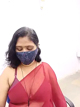 Snapshot of Lucky-Deepthi chatting on March 5, 6:12 pm Lucky-Deepthi online show from March 5, 6:12 pm