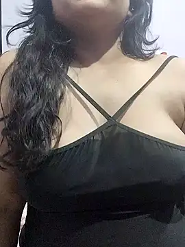 BigAssSarah online show from March 16, 12:45 am