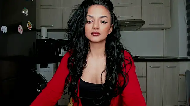 Snapshot of NNNoire chatting on January 28, 5:54 am NNNoire online show from January 28, 5:54 am