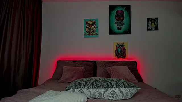 Snapshot of NNNoire chatting on March 6, 5:46 am NNNoire online show from March 6, 5:46 am