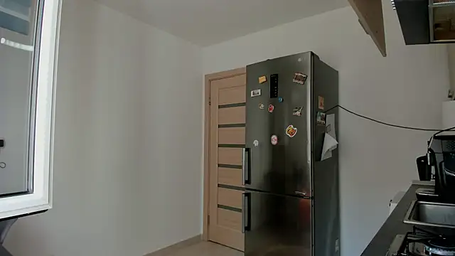 Snapshot of NNNoire chatting on March 9, 10:19 am NNNoire online show from March 9, 10:19 am