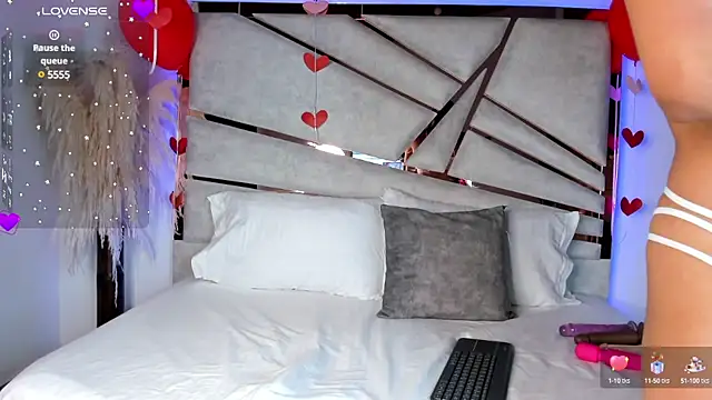 Snapshot of ssofijohnsonx chatting on February 22, 11:57 am ssofijohnsonx online show from February 22, 11:57 am