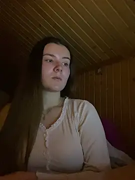 Snapshot of mewKate chatting on January 24, 8:00 pm mewKate online show from January 24, 8:00 pm