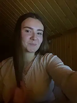 Snapshot of mewKate chatting on February 2, 8:08 pm mewKate online show from February 2, 8:08 pm