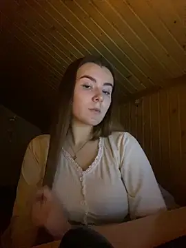 Snapshot of mewKate chatting on February 3, 7:00 pm mewKate online show from February 3, 7:00 pm