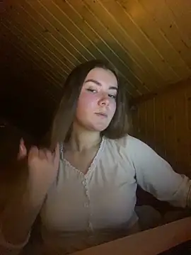 Snapshot of mewKate chatting on February 4, 8:17 pm mewKate online show from February 4, 8:17 pm