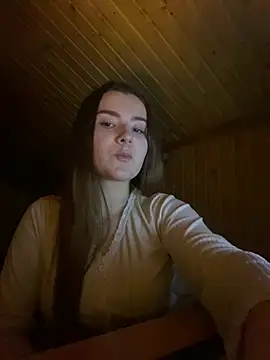 Snapshot of mewKate chatting on February 6, 4:58 pm mewKate online show from February 6, 4:58 pm