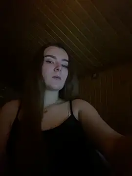 Snapshot of mewKate chatting on February 14, 8:26 pm mewKate online show from February 14, 8:26 pm