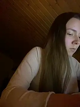 Snapshot of mewKate chatting on February 15, 4:01 pm mewKate online show from February 15, 4:01 pm