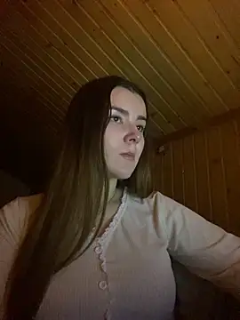 Snapshot of mewKate chatting on February 19, 6:43 pm mewKate online show from February 19, 6:43 pm