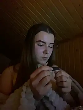 Snapshot of mewKate chatting on February 25, 6:53 pm mewKate online show from February 25, 6:53 pm