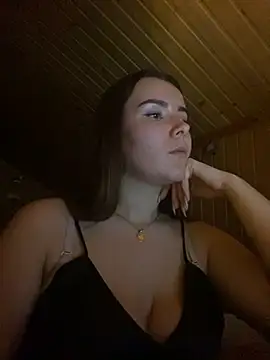 Snapshot of mewKate chatting on March 10, 7:40 pm mewKate online show from March 10, 7:40 pm