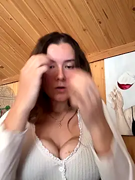 Snapshot of mewKate chatting on October 2, 10:00 am mewKate online show from October 2, 10:00 am