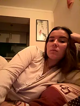 Snapshot of mewKate chatting on October 11, 9:46 pm mewKate online show from October 11, 9:46 pm