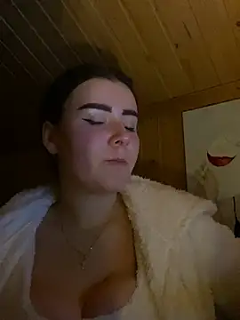 mewKate online show from February 27, 7:36 pm