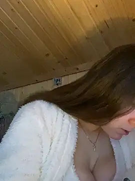 mewKate online show from March 31, 3:34 pm