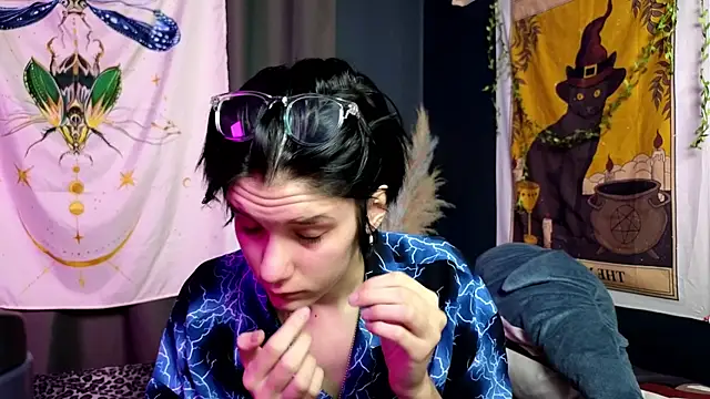 Hyeon Jin online show from January 19, 9:13 pm