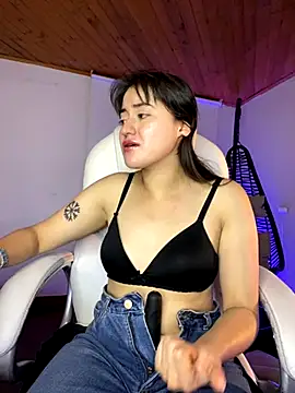 Camila pinkk online show from October 28, 4:31 pm