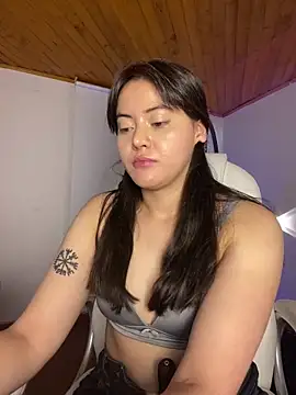 Snapshot of Camila_pinkk chatting on December 19, 4:03 pm Camila pinkk online show from December 19, 4:03 pm