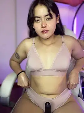 Snapshot of Camila_pinkk chatting on January 16, 4:33 pm Camila pinkk online show from January 16, 4:33 pm