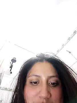 Snapshot of Adrianisx chatting on February 3, 2:36 am Adrianisx online show from February 3, 2:36 am