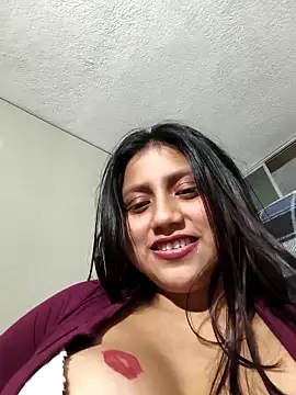 Snapshot of Adrianisx chatting on March 18, 9:09 am Adrianisx online show from March 18, 9:09 am