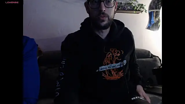 wawarruis online show from February 21, 11:32 pm