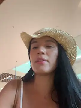 Siempre-locos69 online show from February 26, 8:30 pm