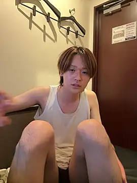 riku38777 online show from April 19, 1:32 pm