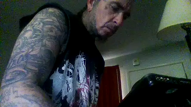 justthetip4209 online show from March 30, 9:38 pm