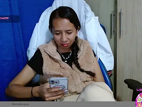 Danielagomez33 online show from March 23, 12:58 am