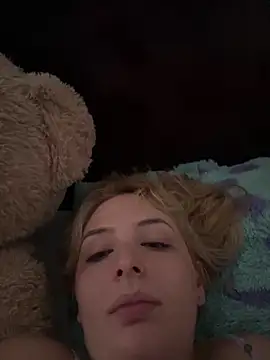 Snapshot of Blue_Angell chatting on March 29, 4:51 pm Blue Angell online show from March 29, 4:51 pm