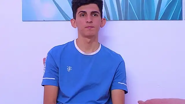 Snapshot of Ana_and_Leo chatting on September 9, 12:05 pm Ana and Leo online show from September 9, 12:05 pm