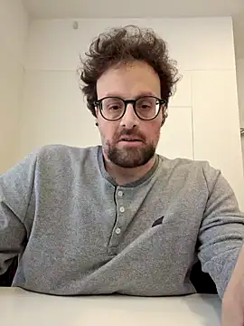 littlehairyman online show from March 3, 11:00 am