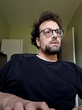 littlehairyman online show from March 7, 10:45 am