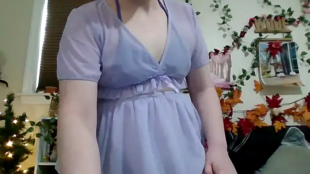 AverageRose online show from February 4, 6:58 pm