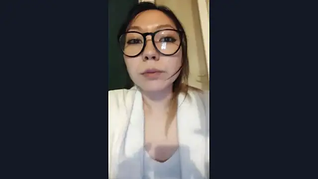 LoveFoxyQueen online show from March 12, 11:33 pm