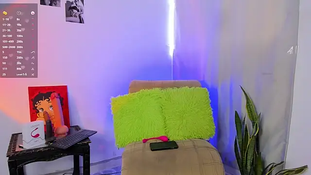 GABBYMORGAN online show from March 21, 1:12 pm