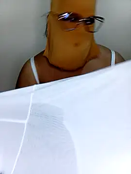 Snapshot of Samara-Bella chatting on February 14, 1:45 am Samara-Bella online show from February 14, 1:45 am