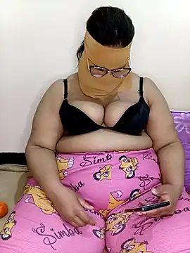 Snapshot of Samara-Bella chatting on February 16, 2:20 am Samara-Bella online show from February 16, 2:20 am