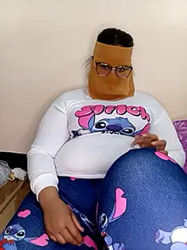 Snapshot of Samara-Bella chatting on February 18, 2:16 am Samara-Bella online show from February 18, 2:16 am