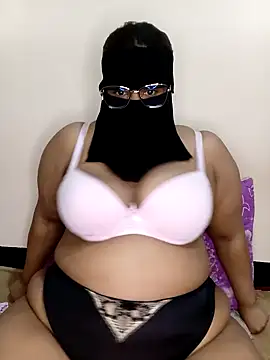 Snapshot of Samara-Bella chatting on March 10, 12:51 am Samara-Bella online show from March 10, 12:51 am