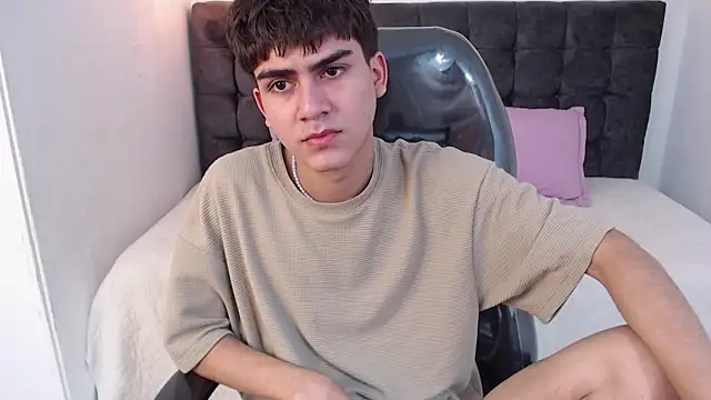 Tommy18   online show from January 8, 4:33 pm