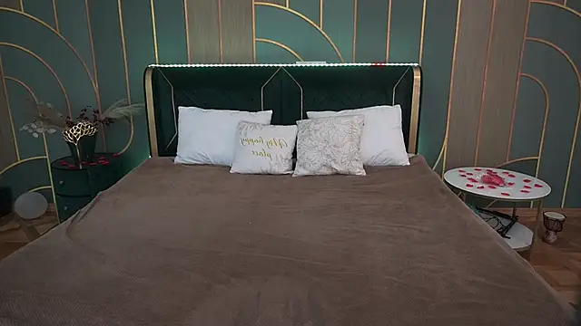 Snapshot of ArielGemme chatting on February 10, 1:55 pm ArielGemme online show from February 10, 1:55 pm