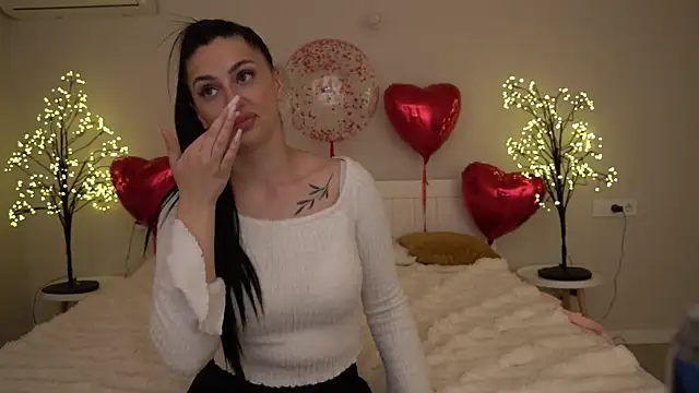 Snapshot of ArielGemme chatting on February 13, 2:20 pm ArielGemme online show from February 13, 2:20 pm