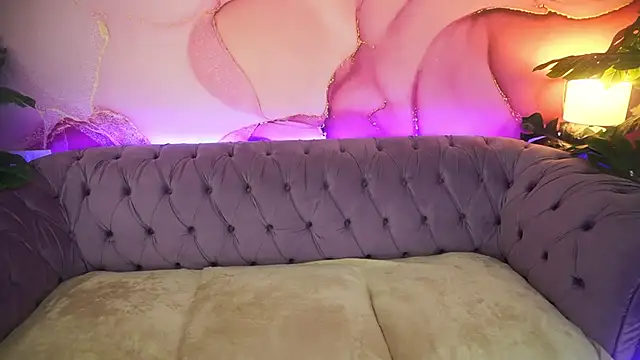 Snapshot of ArielGemme chatting on November 15, 1:51 pm ArielGemme online show from November 15, 1:51 pm