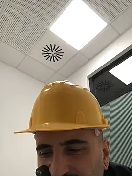 Snapshot of ilmaestoso chatting on January 11, 2:41 am ilmaestoso online show from January 11, 2:41 am