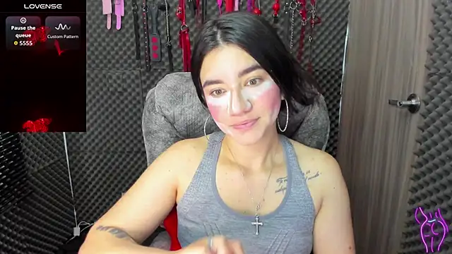 lilihot  online show from October 16, 2:40 pm